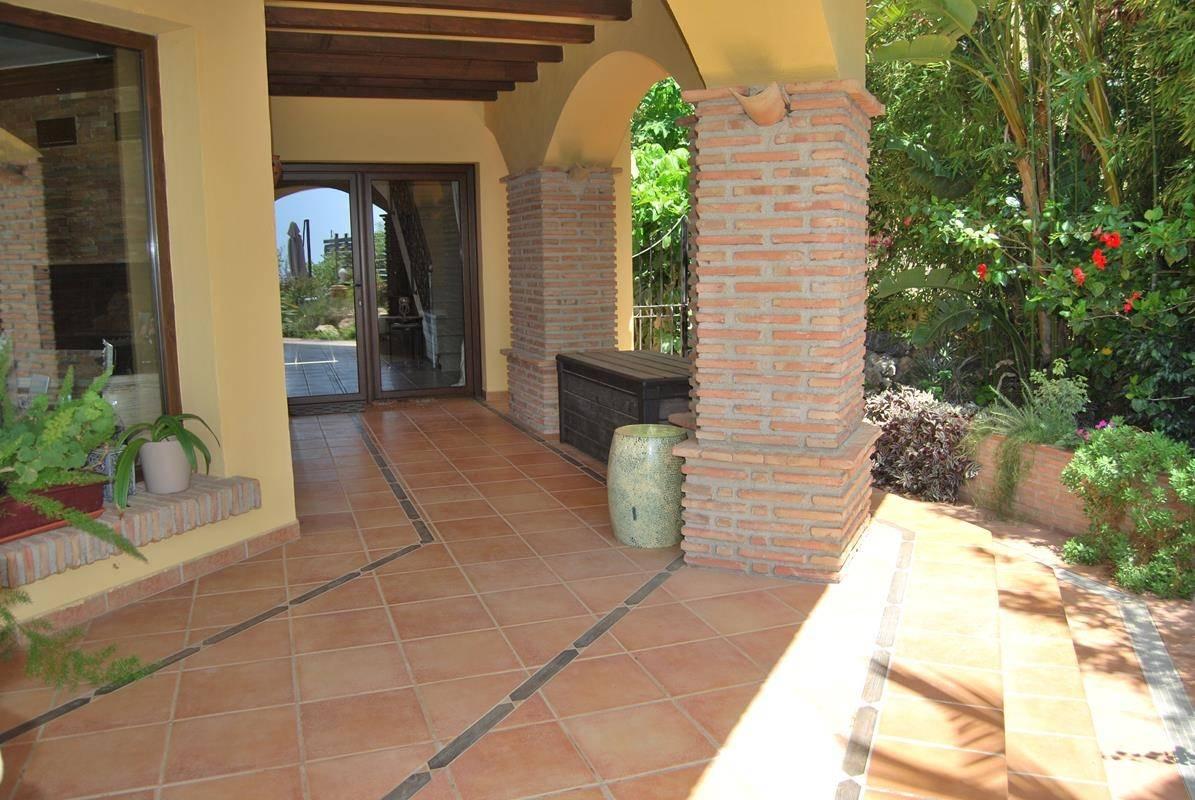 Villa for Sale in Salobreña