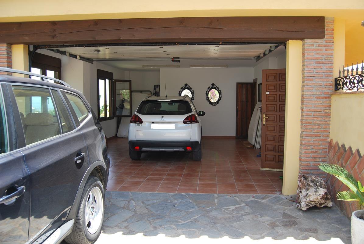 Villa for Sale in Salobreña