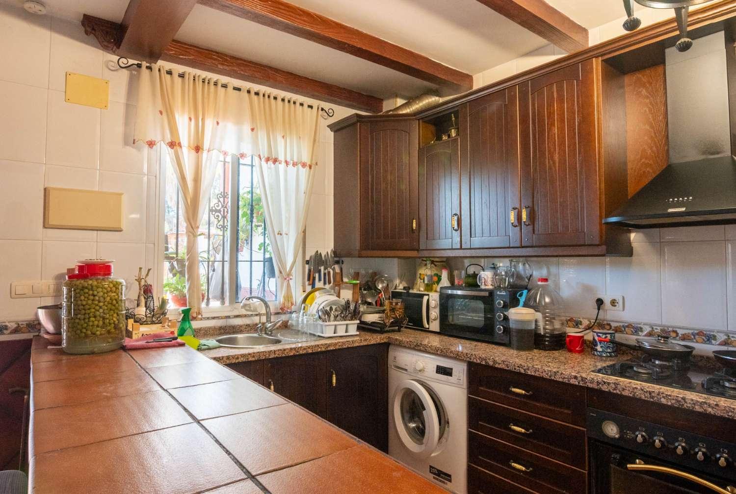 House for Sale in Molvízar