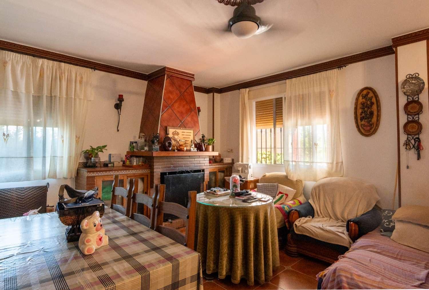 House for Sale in Molvízar