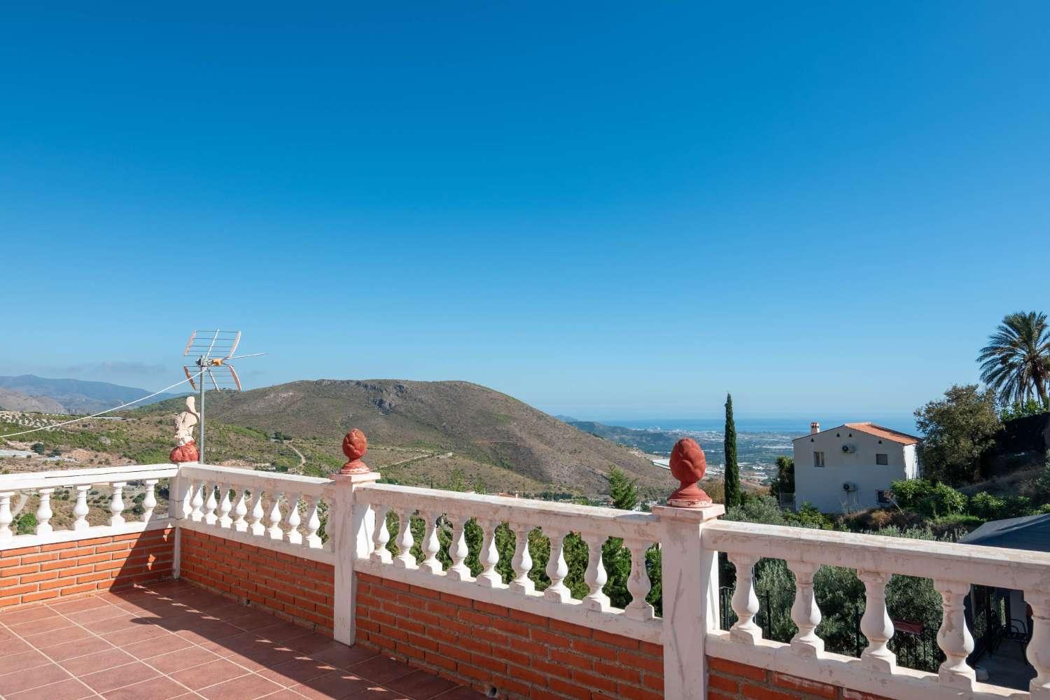 House for Sale in Molvízar