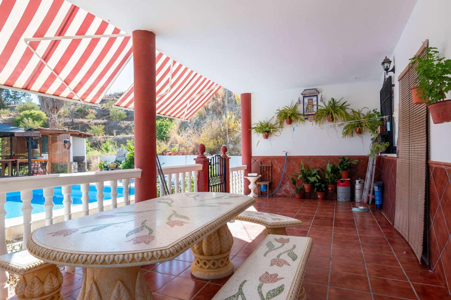 House for Sale in Molvízar