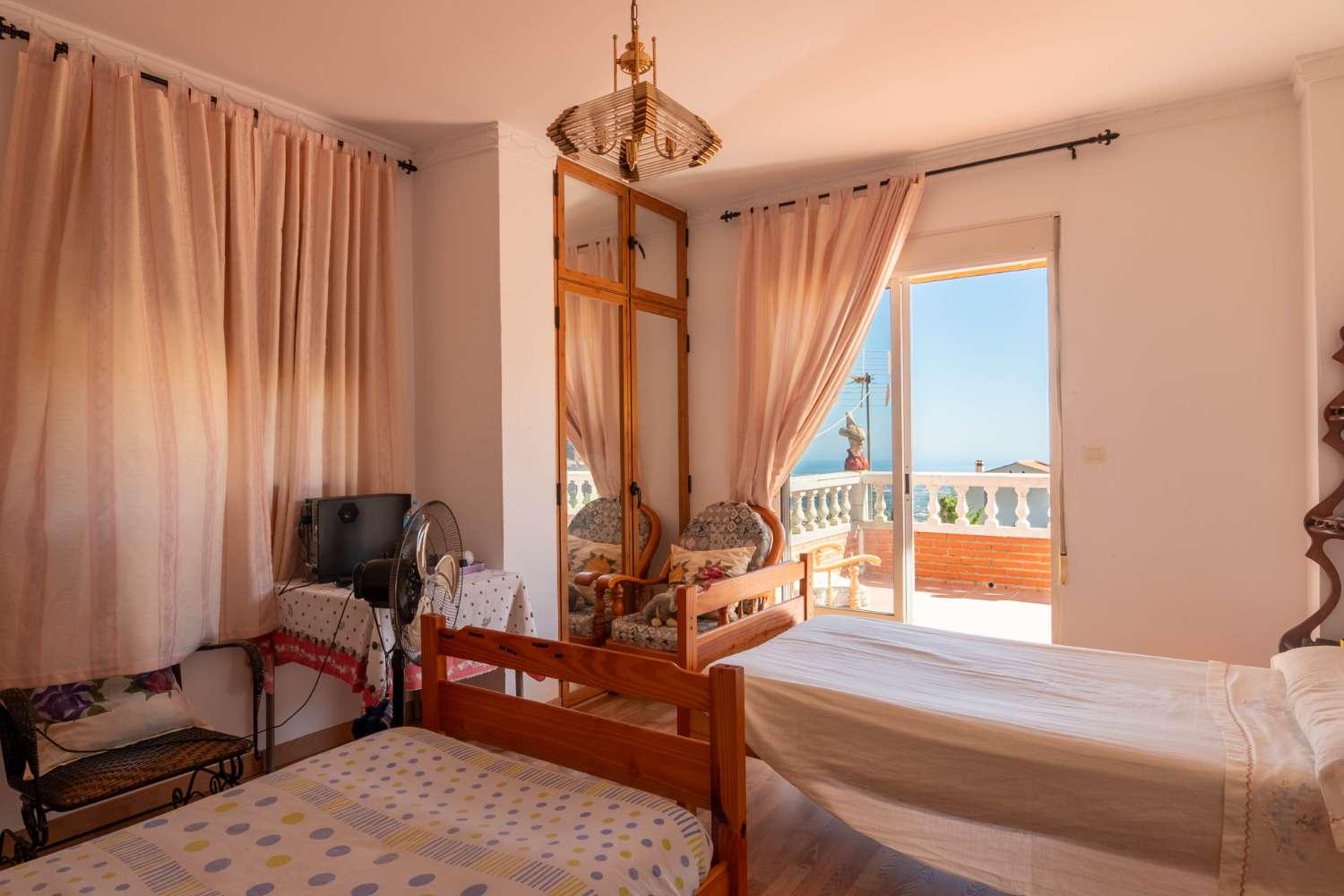 House for Sale in Molvízar