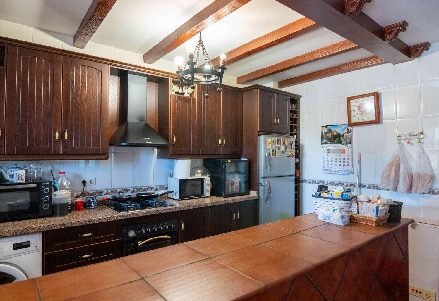 House for Sale in Molvízar