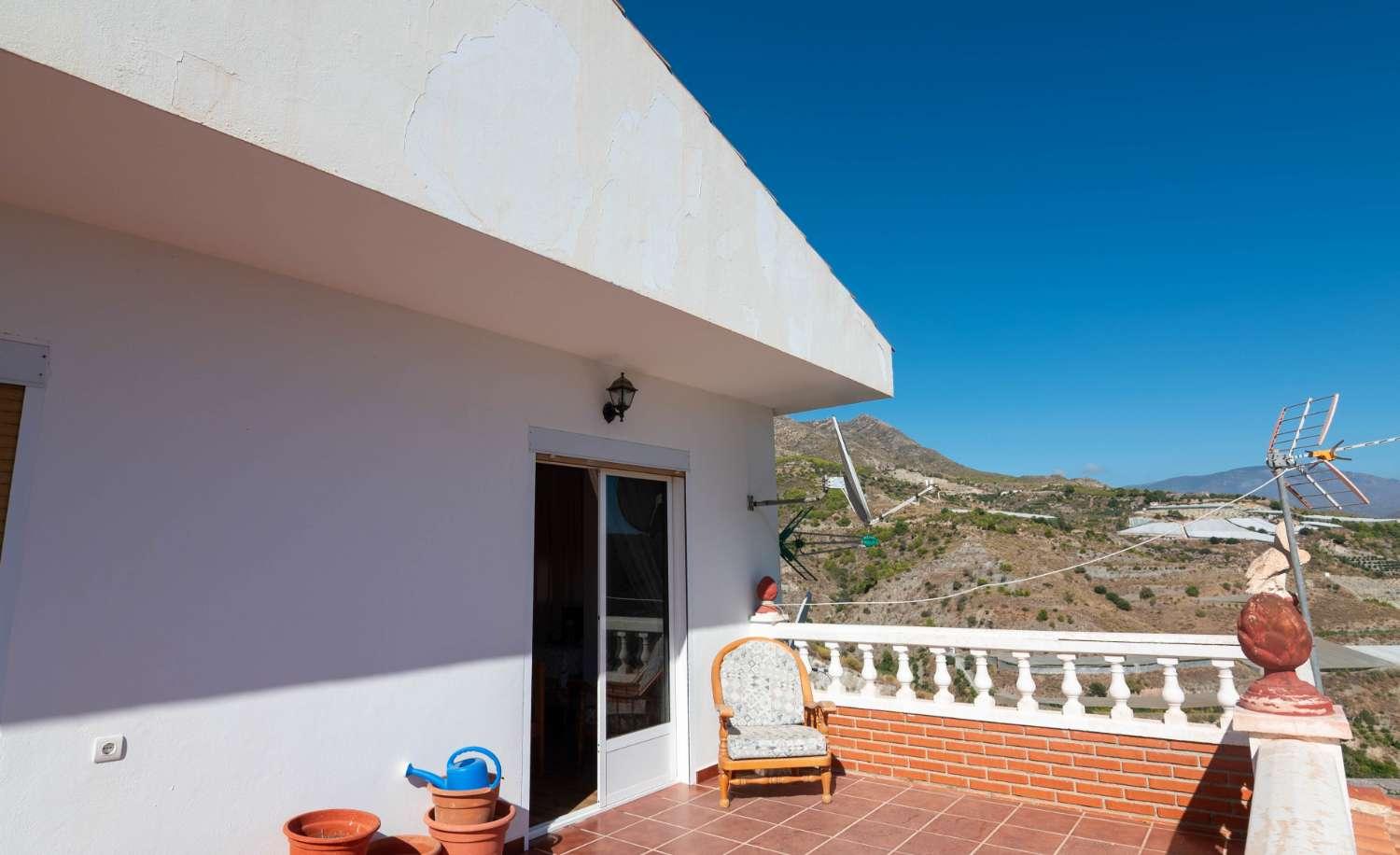 House for Sale in Molvízar