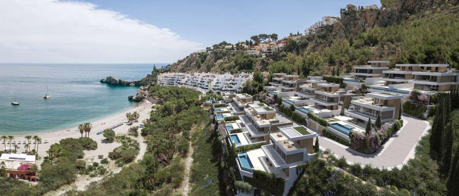 Villa for Sale in Almuñécar