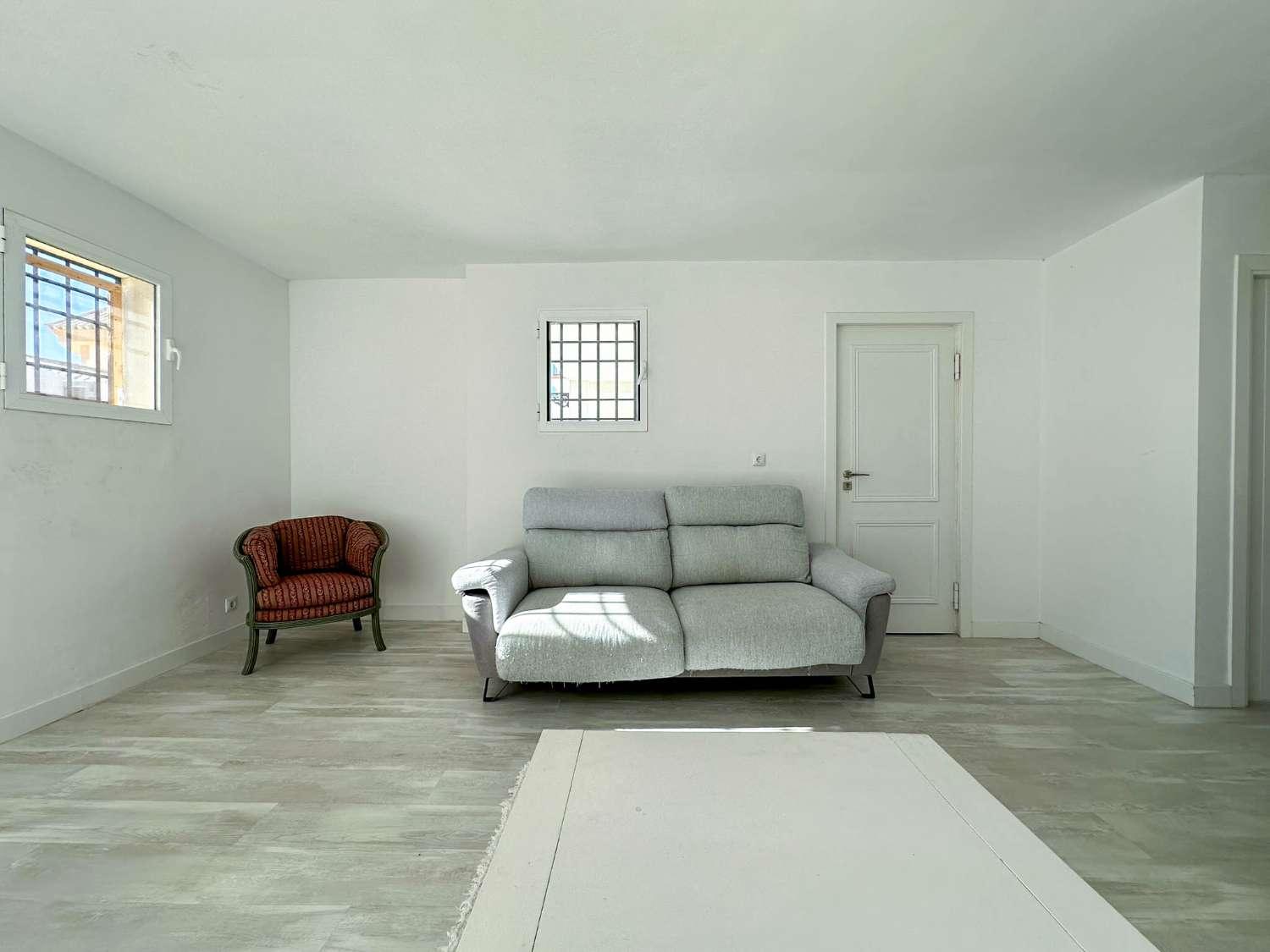 Semi-detached House for Sale in Salobreña