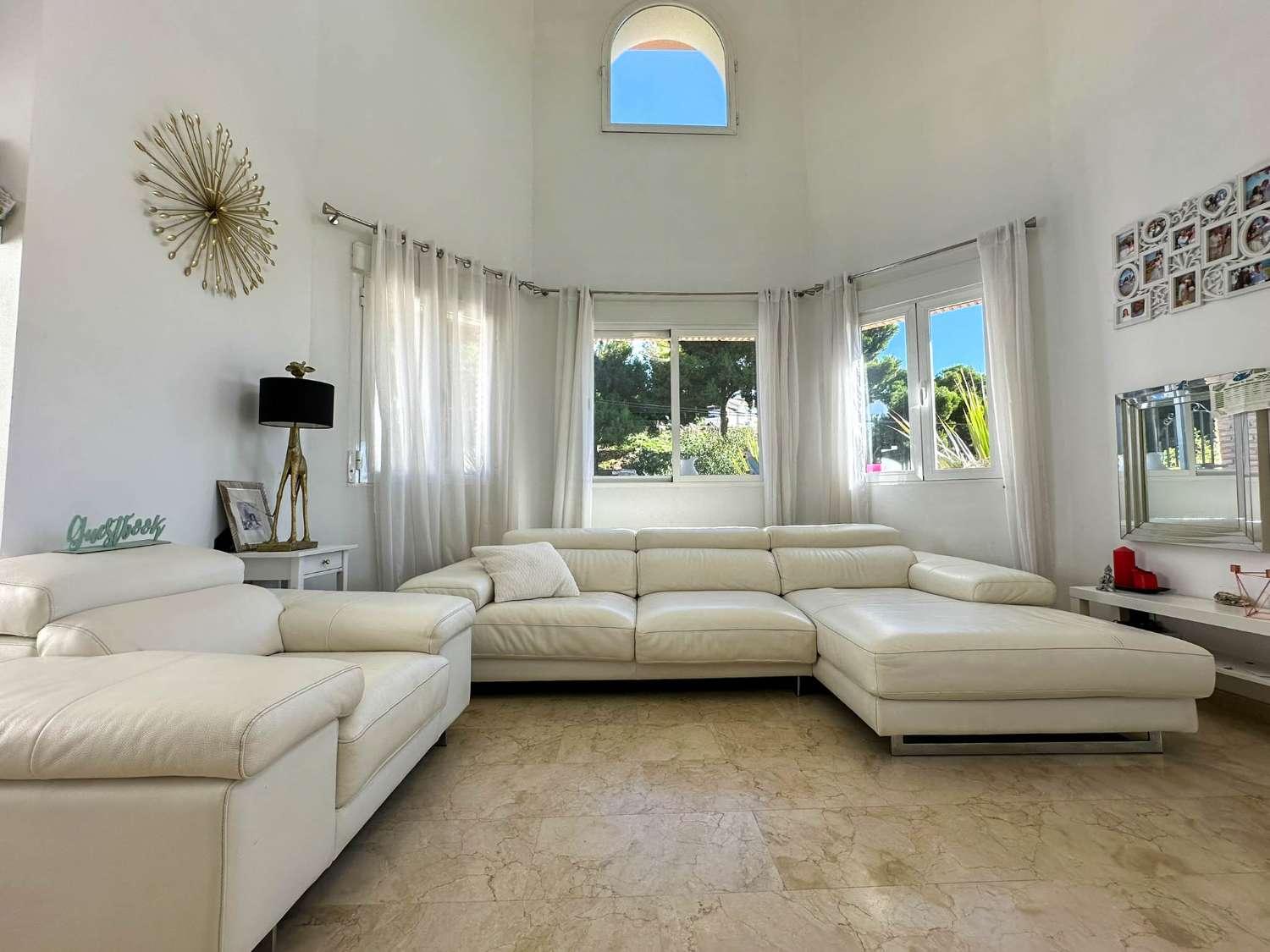 Semi-detached House for Sale in Salobreña
