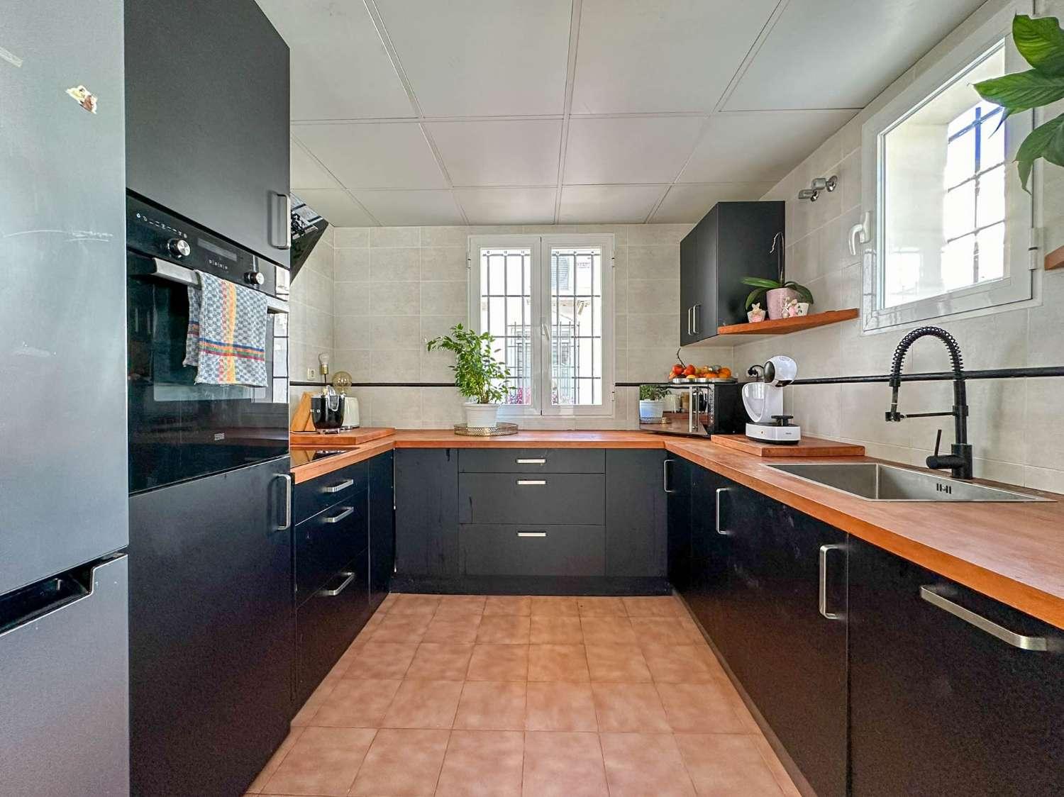 Semi-detached House for Sale in Salobreña