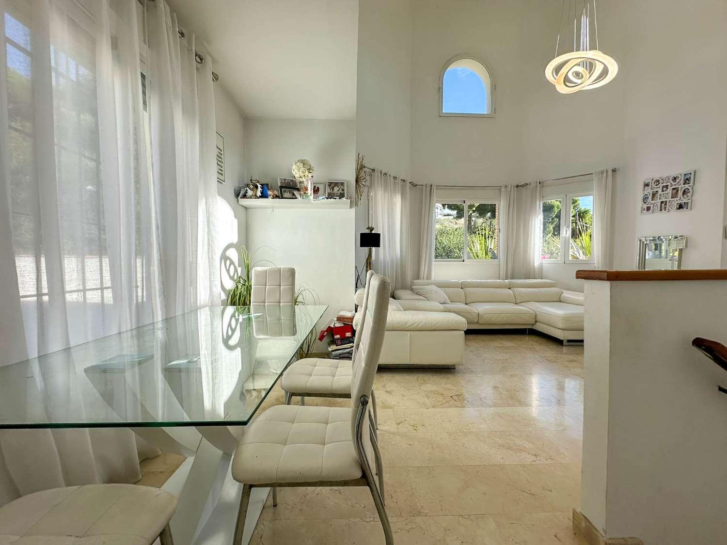 Semi-detached House for Sale in Salobreña