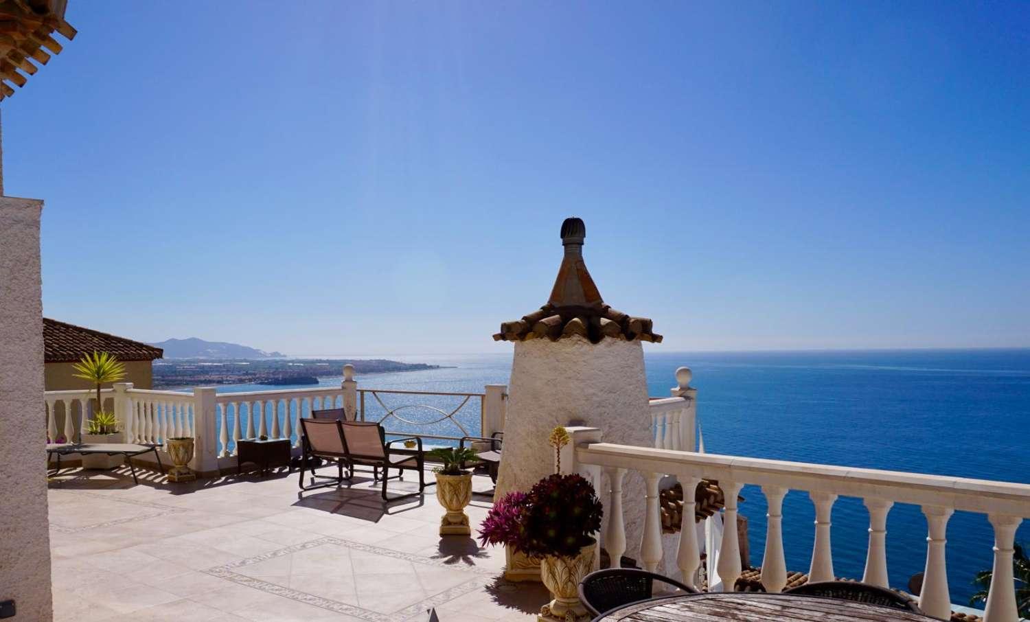 Villa for Sale in Salobreña
