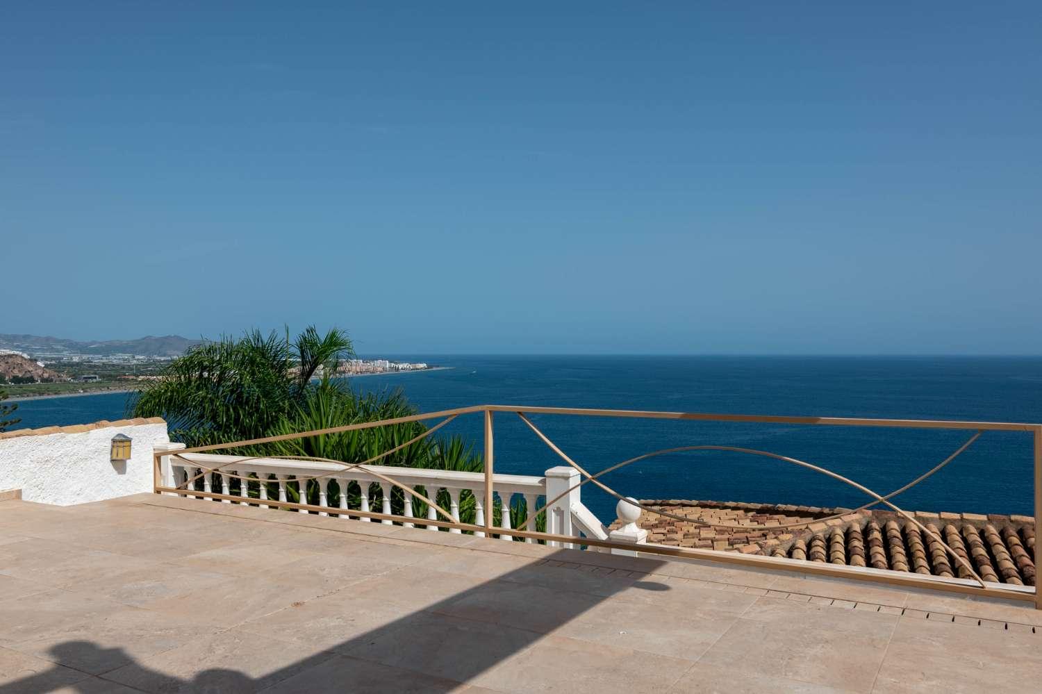 Villa for Sale in Salobreña