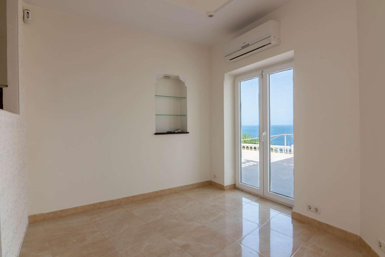 Villa for Sale in Salobreña