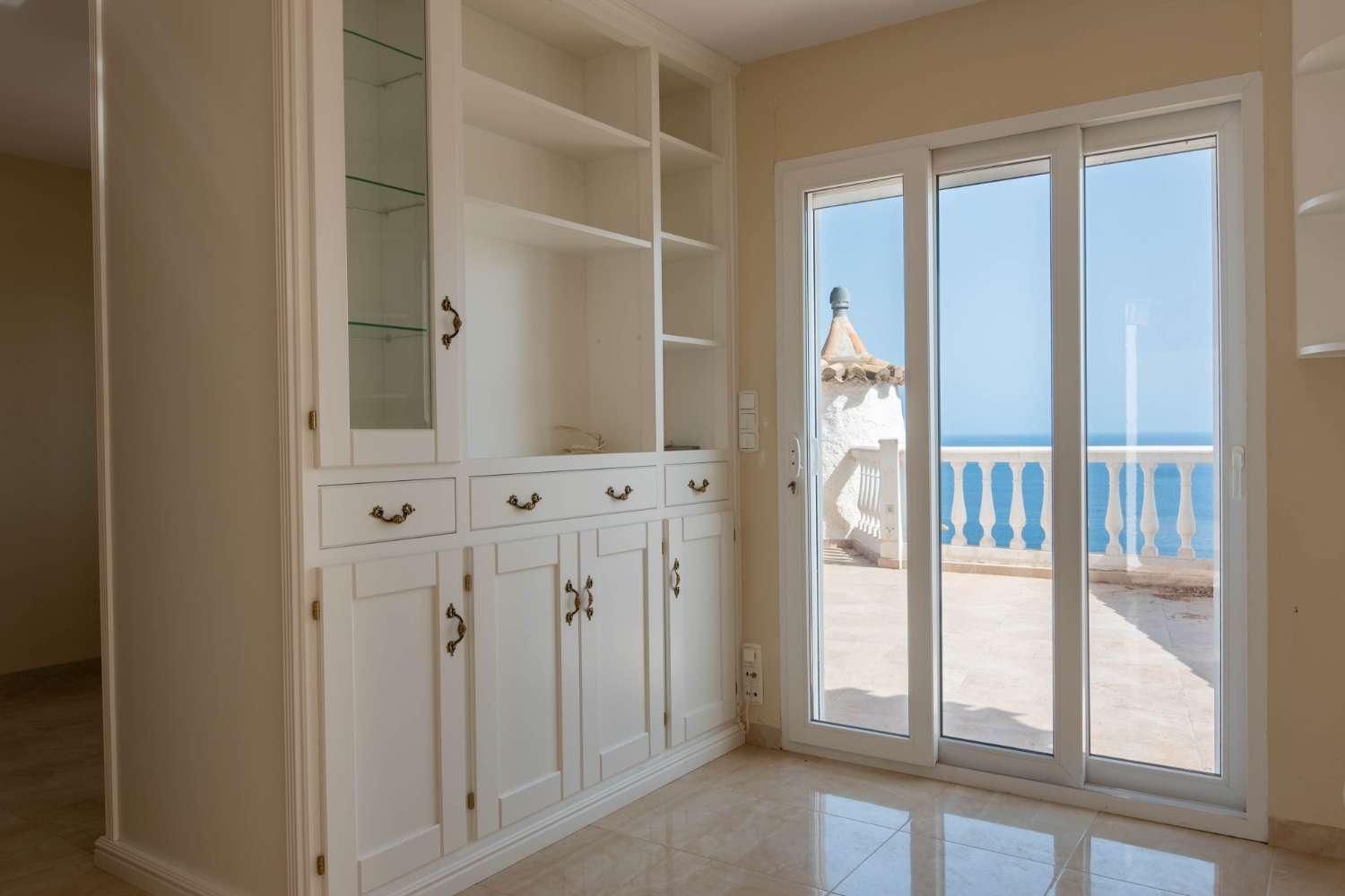 Villa for Sale in Salobreña