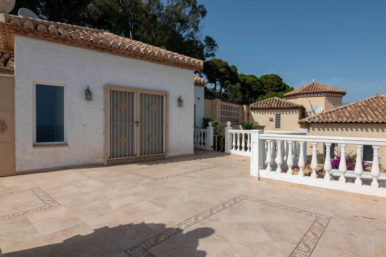 Villa for Sale in Salobreña