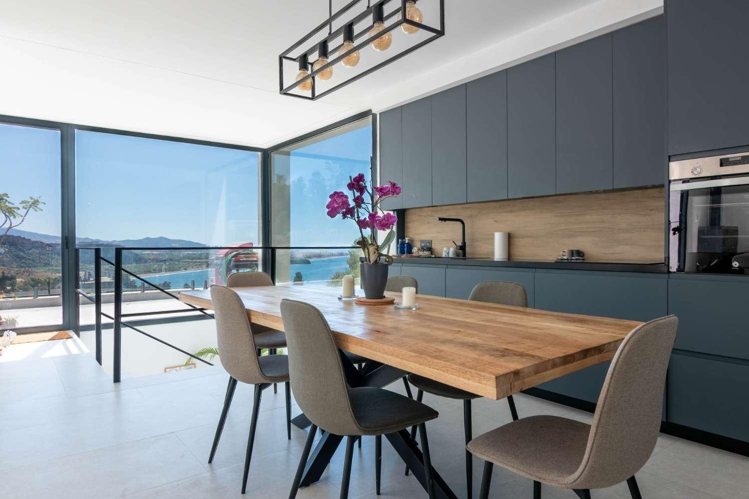 Casa en Venta en Salobreña