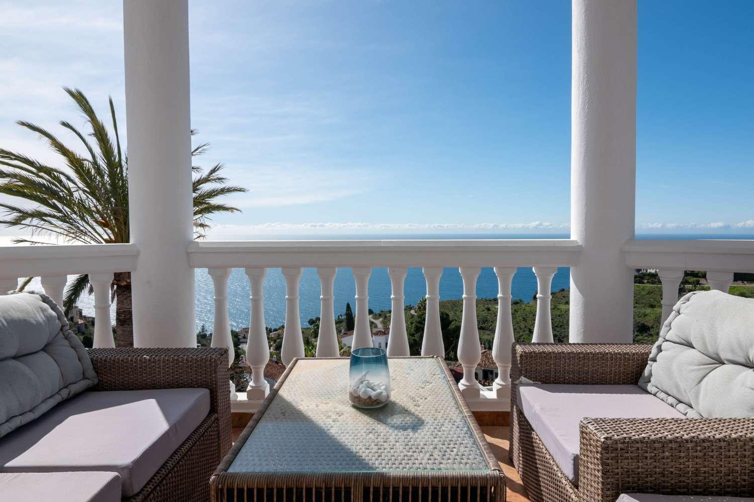 Villa for Sale in Salobreña