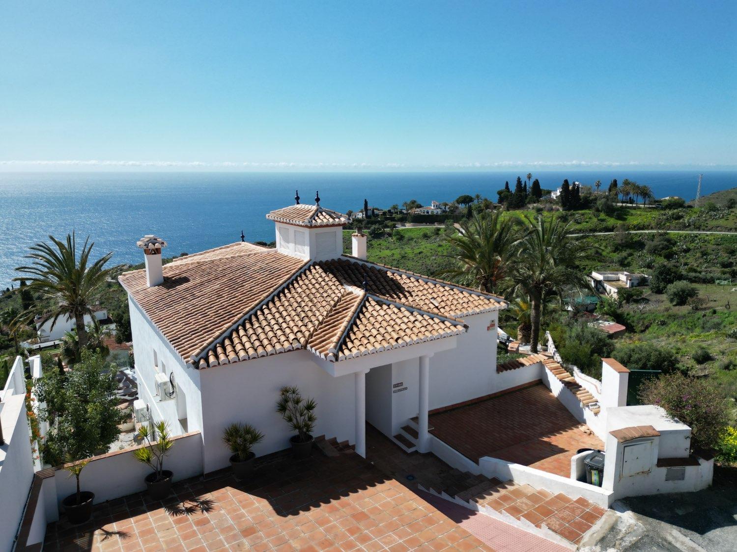 Villa for Sale in Salobreña