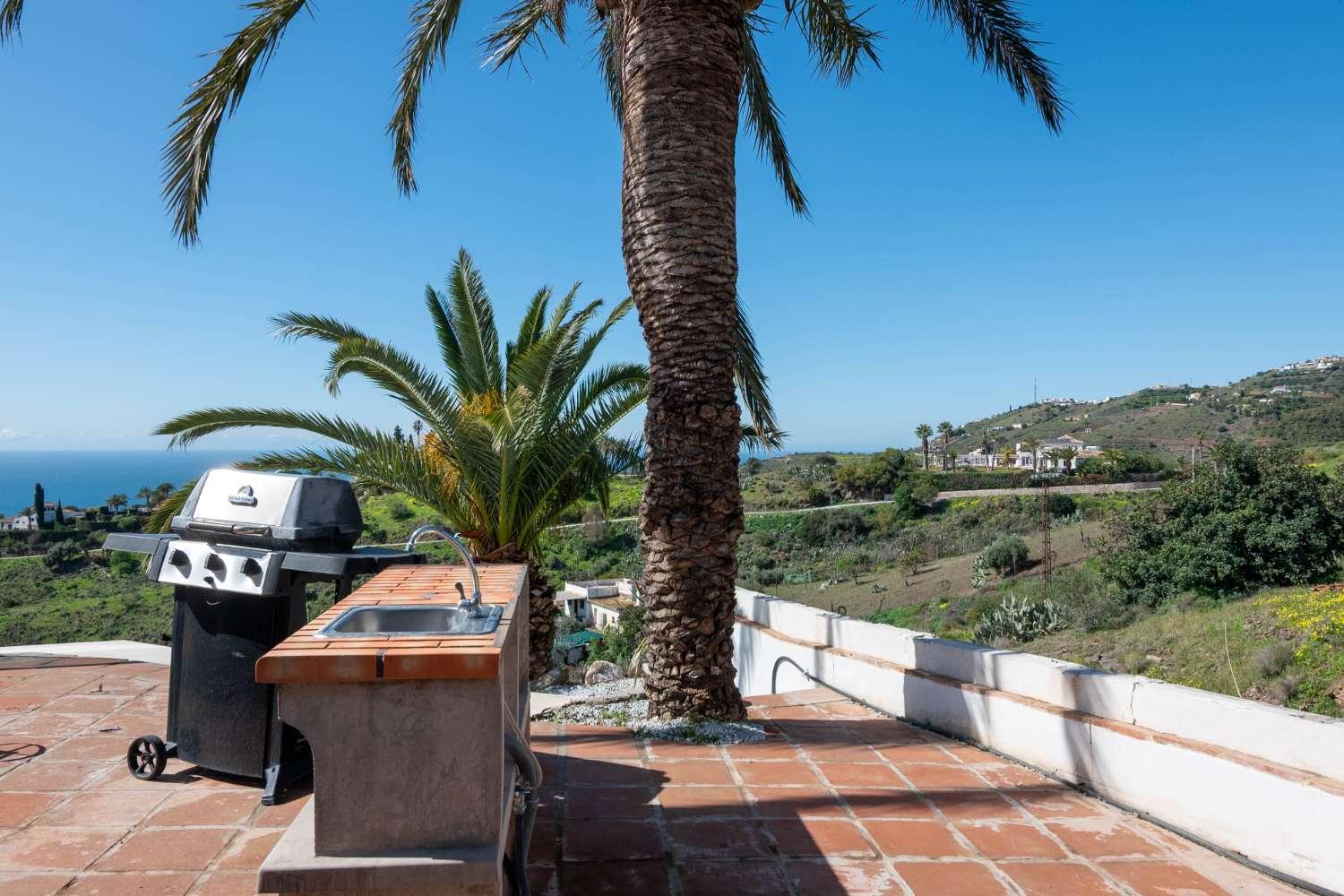Villa for Sale in Salobreña