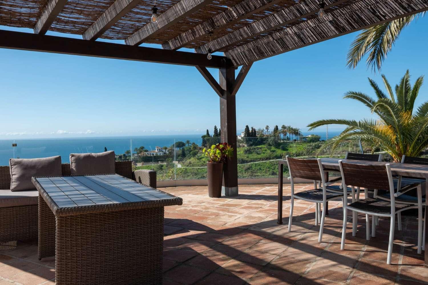 Villa for Sale in Salobreña