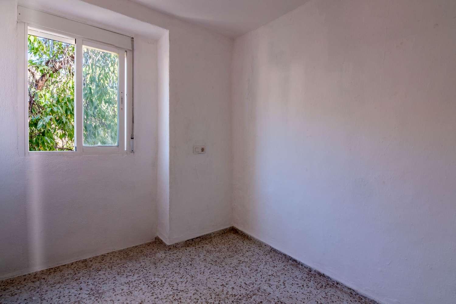 House for Sale in Los Guajares