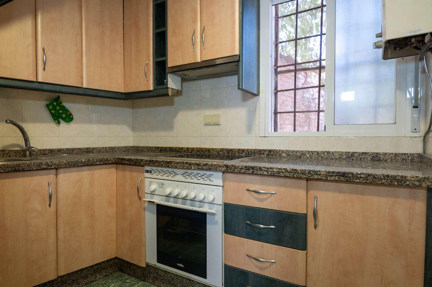 House for Sale in Los Guajares