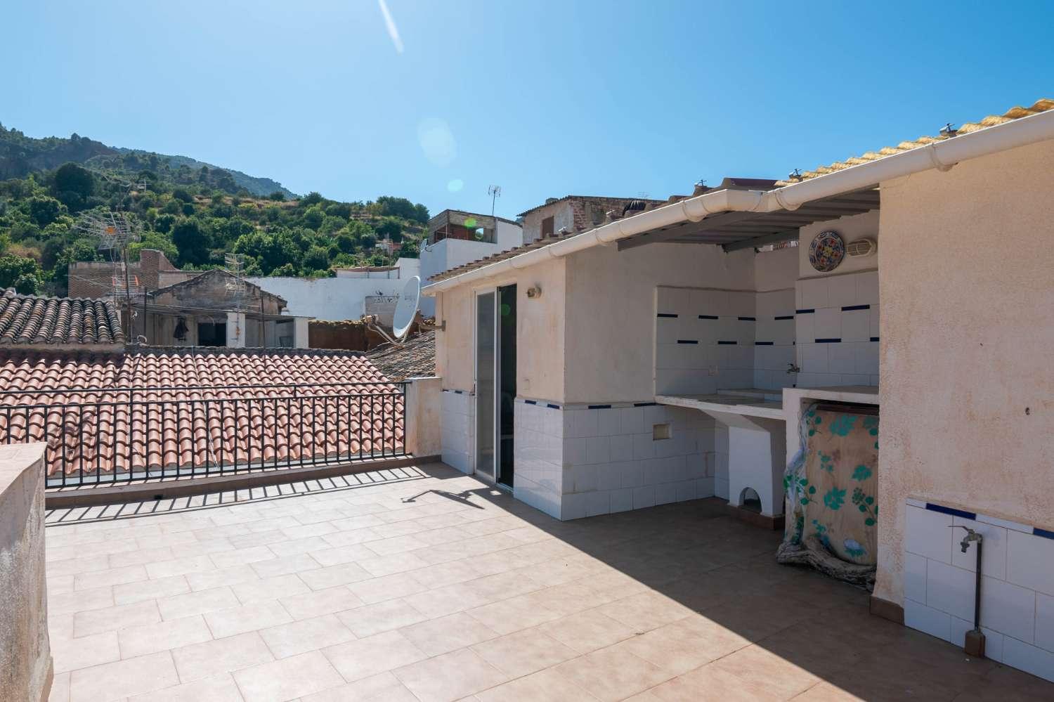 House for Sale in Los Guajares