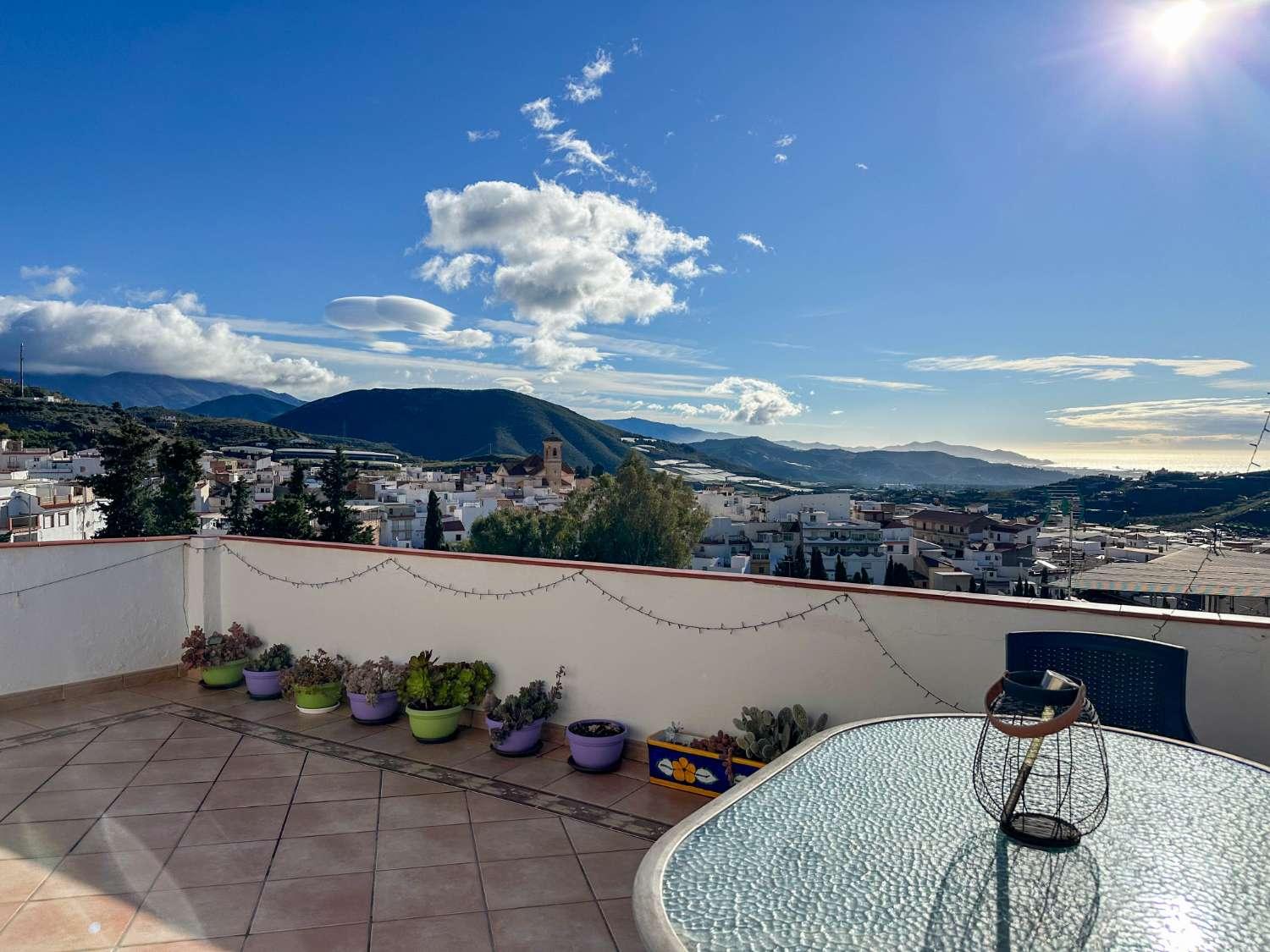 House for Sale in Molvízar