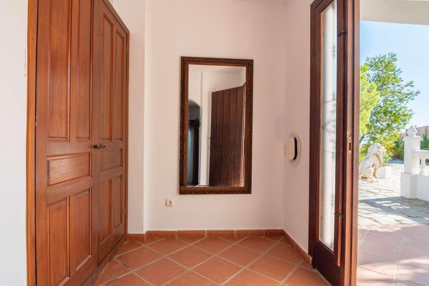 Villa for Sale in Molvízar