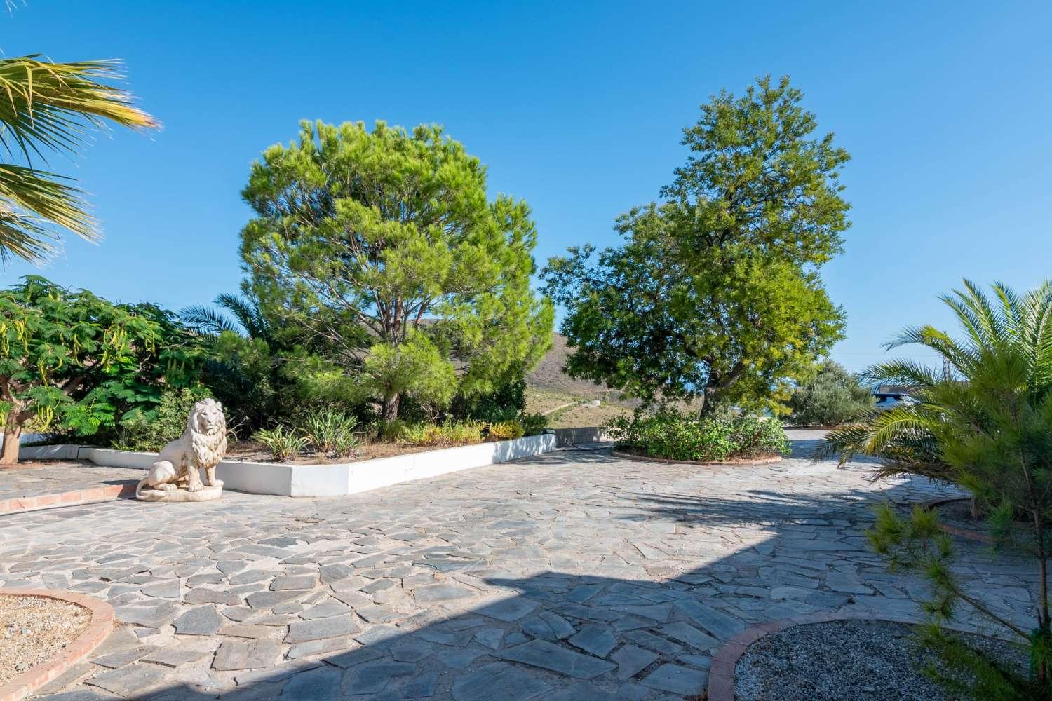 Villa for Sale in Molvízar
