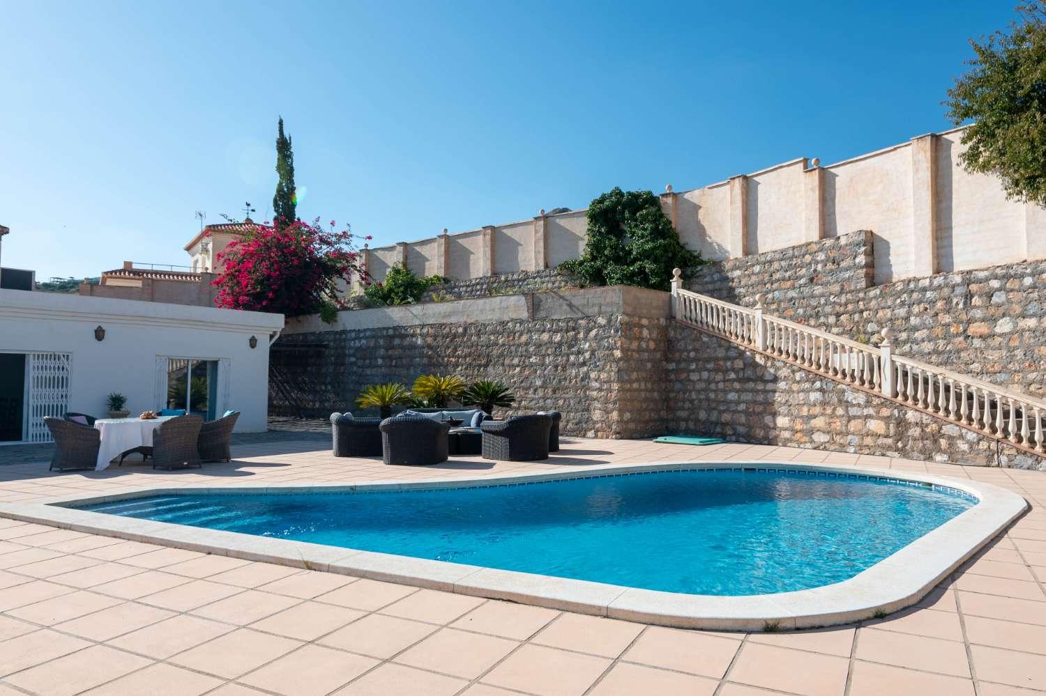 Villa for Sale in Molvízar
