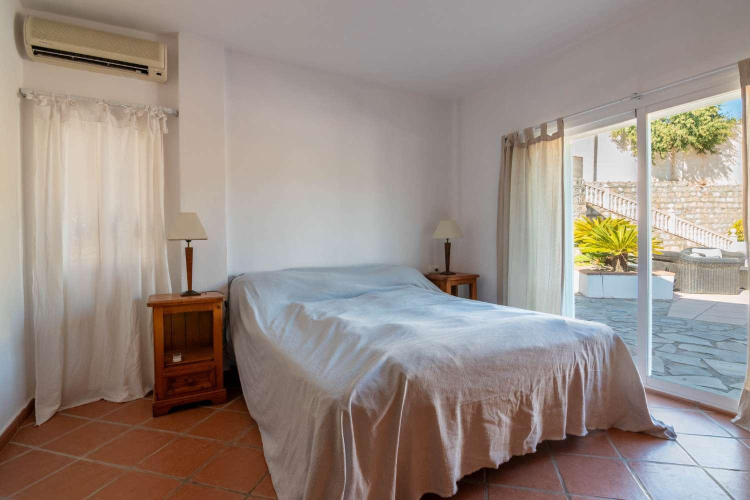 Villa for Sale in Molvízar