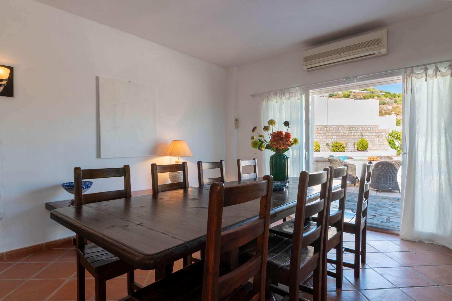 Villa for Sale in Molvízar