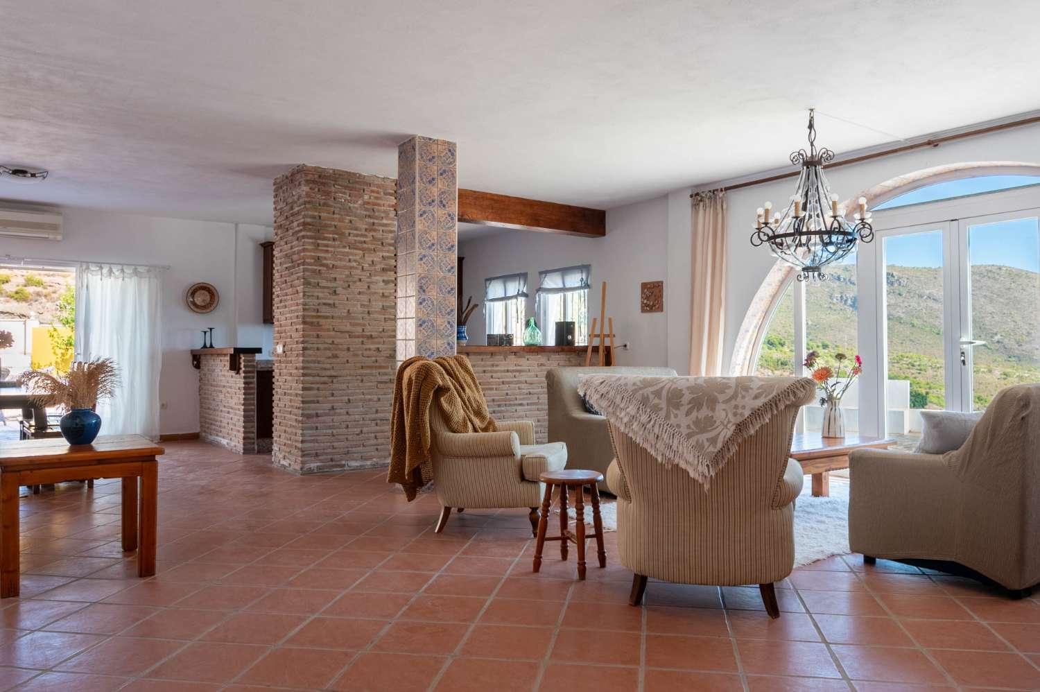 Villa for Sale in Molvízar