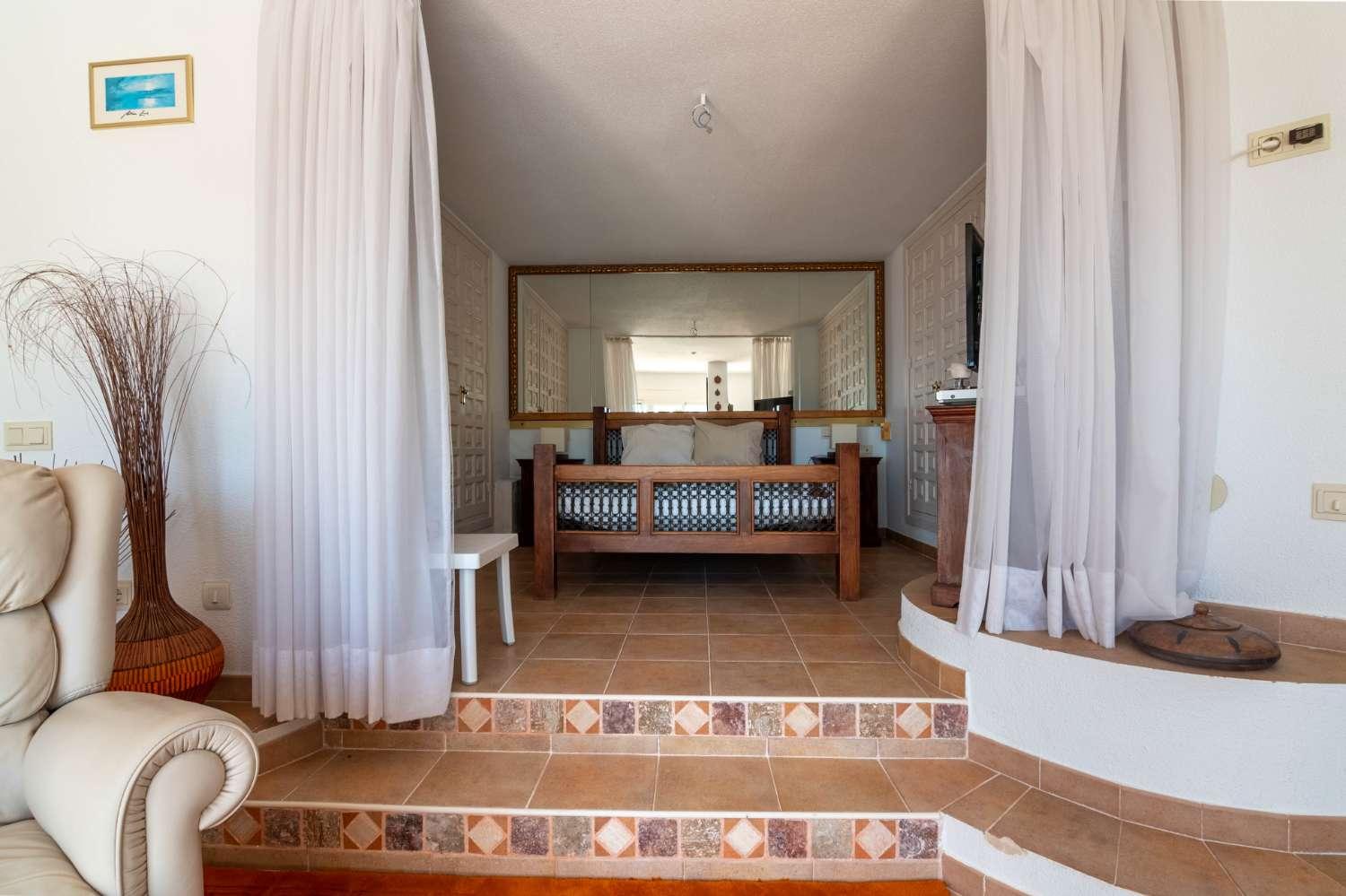 Villa for Sale in Salobreña