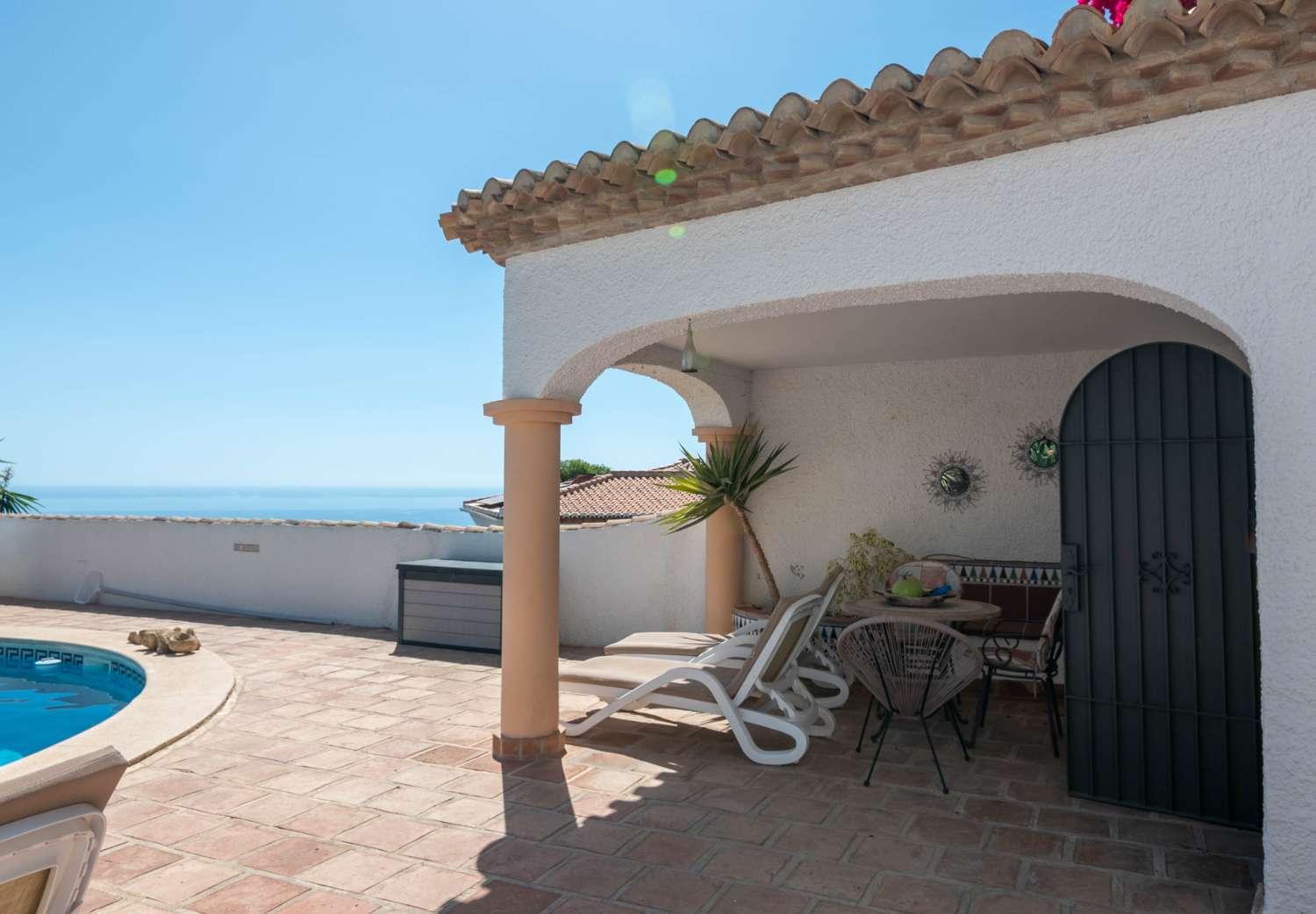 Villa for Sale in Salobreña