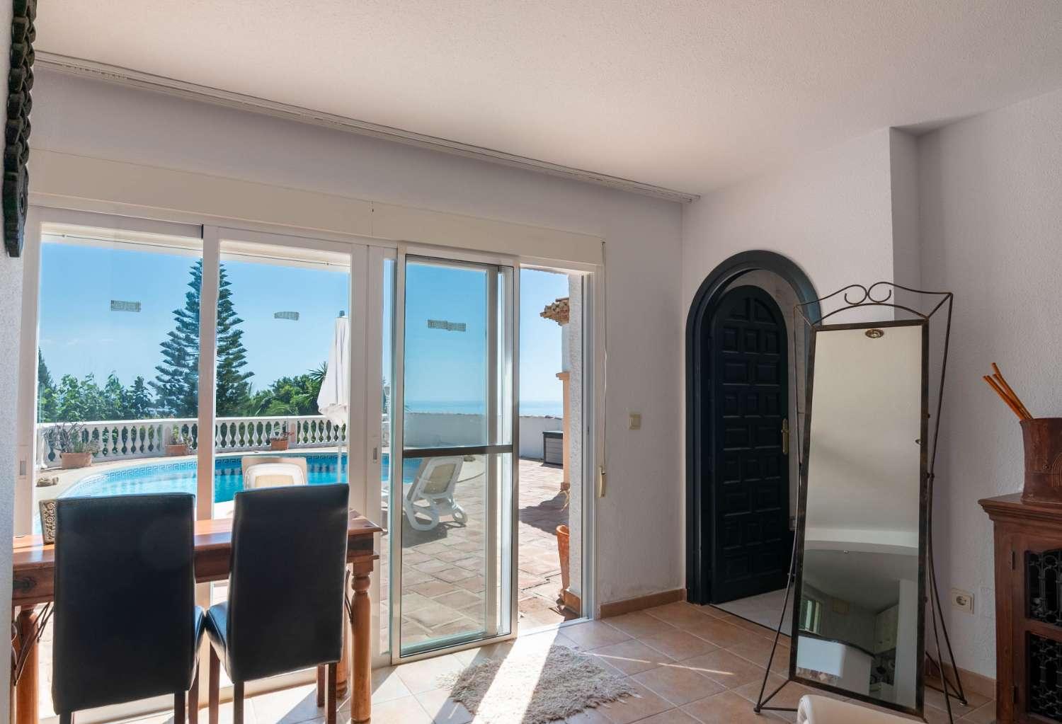 Villa for Sale in Salobreña