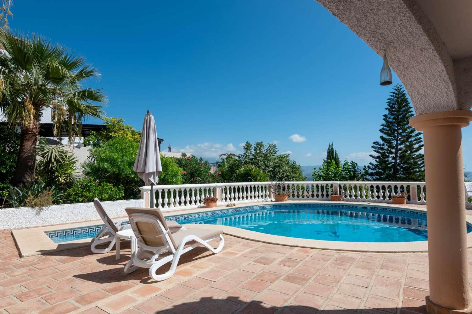 Villa for Sale in Salobreña