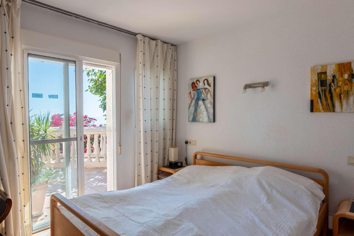 Villa for Sale in Salobreña