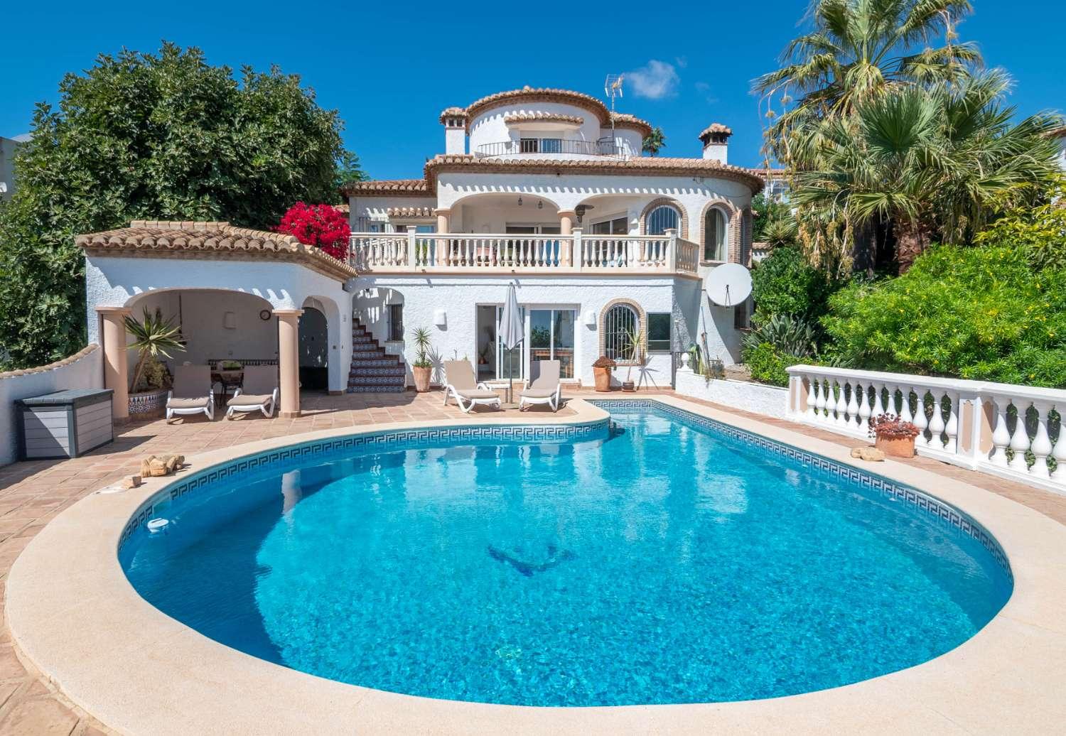 Villa for Sale in Salobreña