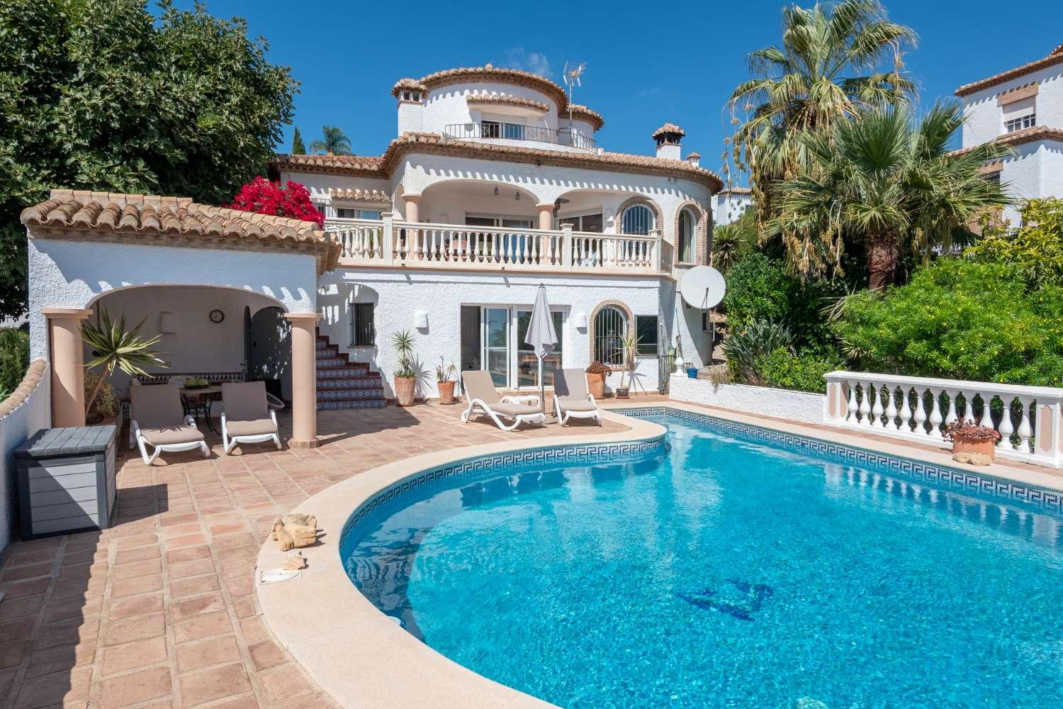Villa for Sale in Salobreña