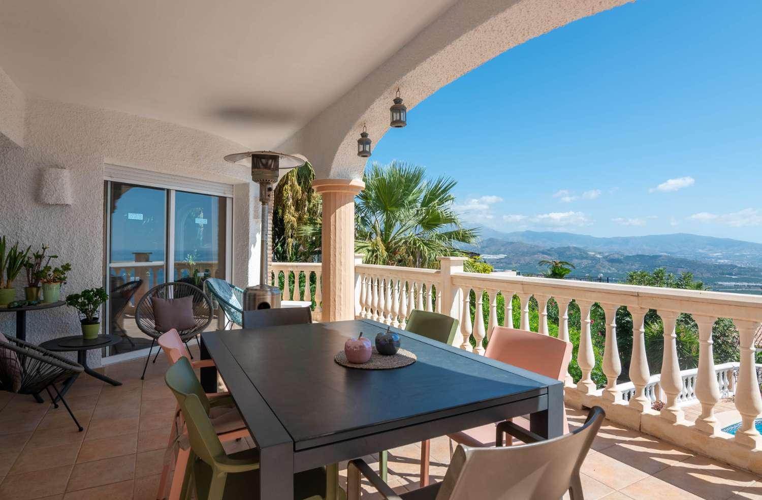Villa for Sale in Salobreña
