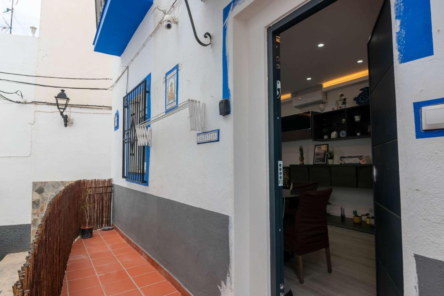 Apartamento en Venta en Salobreña