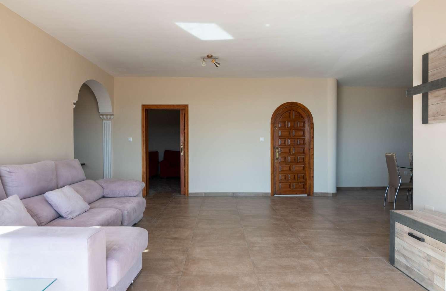 Villa for Sale in Salobreña