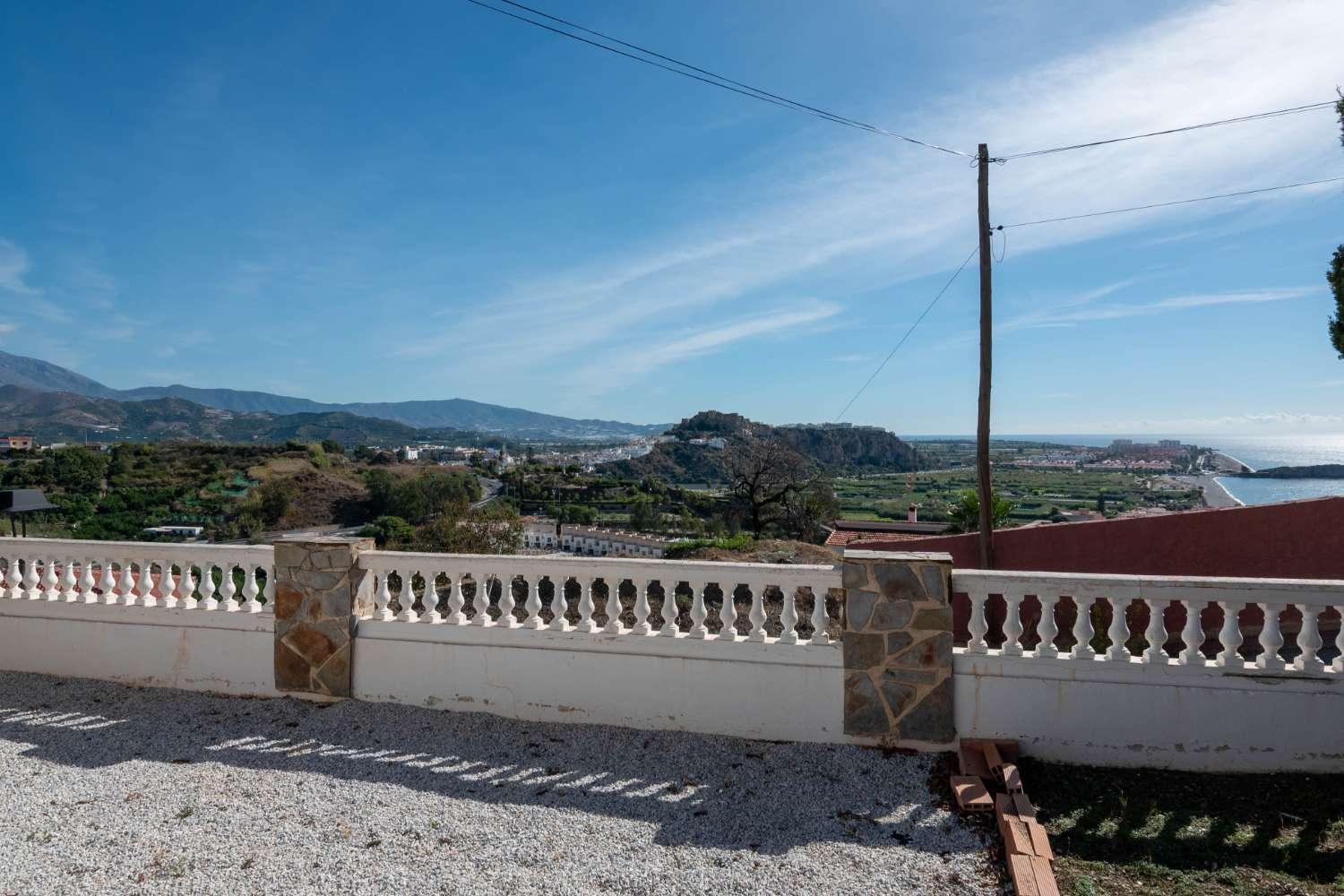 Villa for Sale in Salobreña