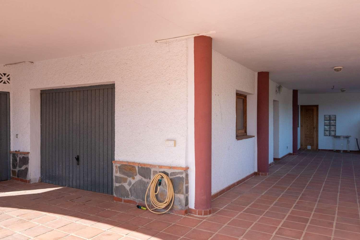 Villa for Sale in Salobreña