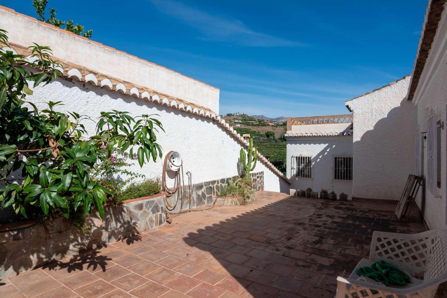 Villa for Sale in Salobreña