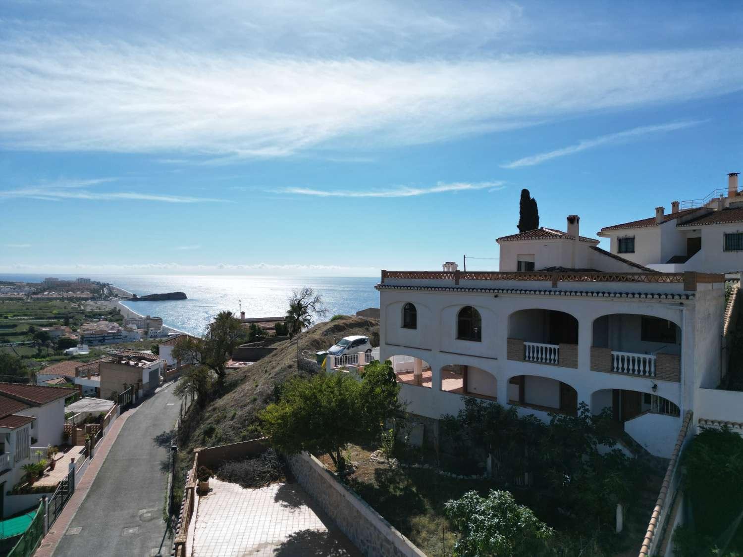 Villa for Sale in Salobreña