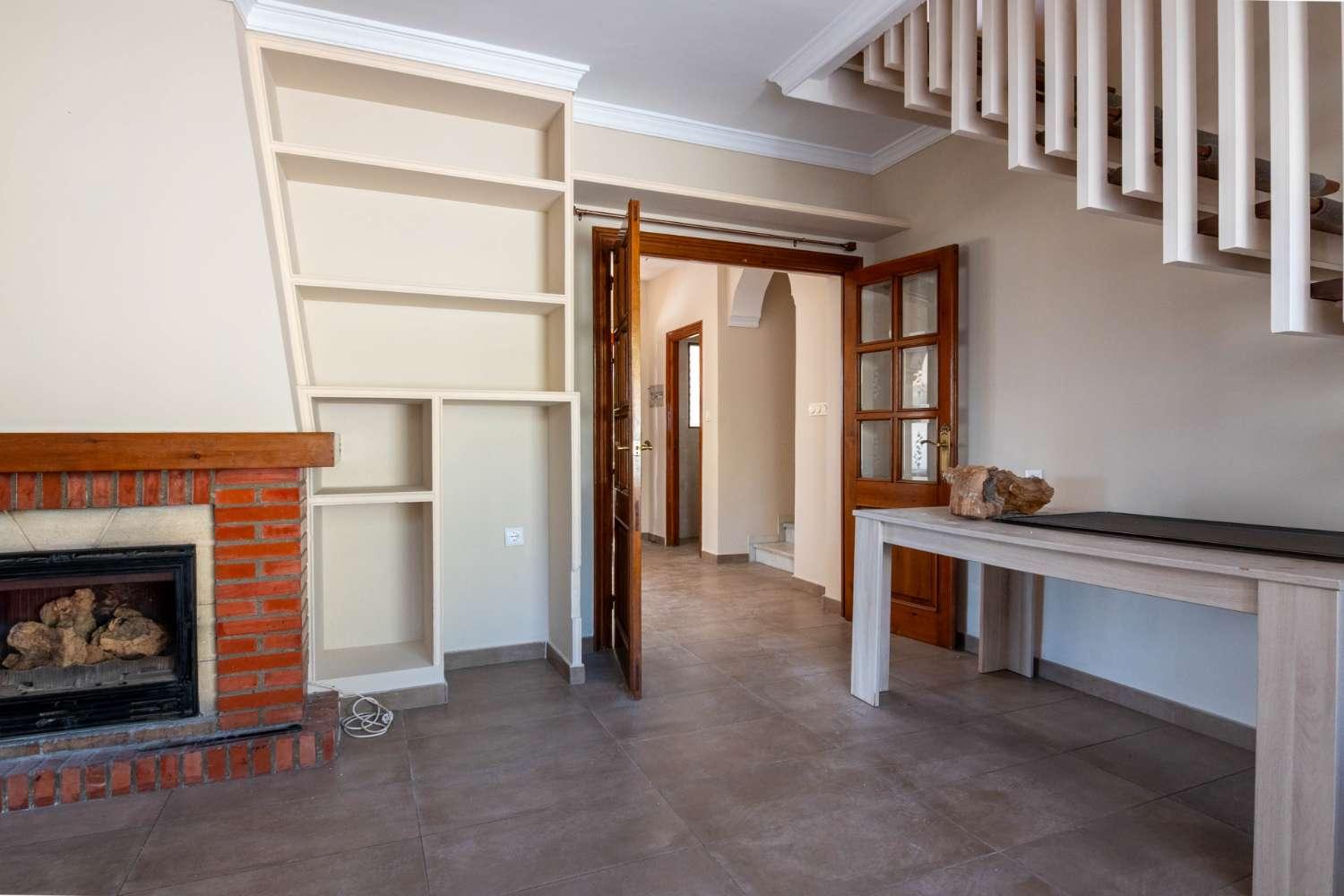 Villa for Sale in Salobreña