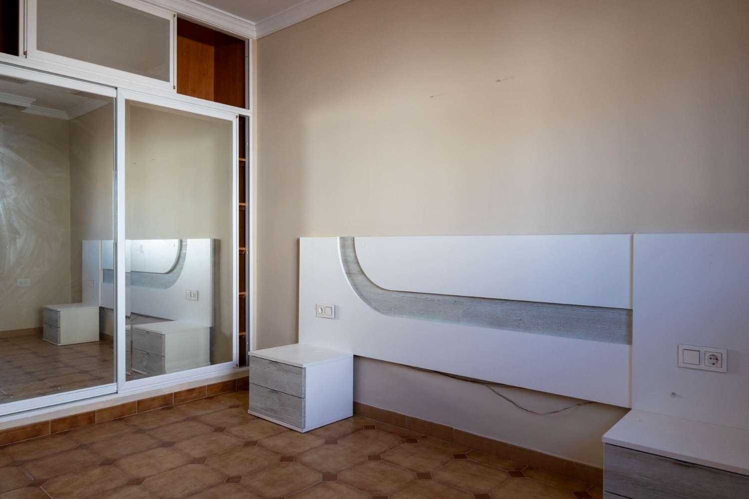Villa for Sale in Salobreña
